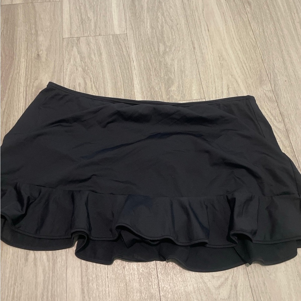 Lands' End Black Swim Skirt with Subtle Ruffle